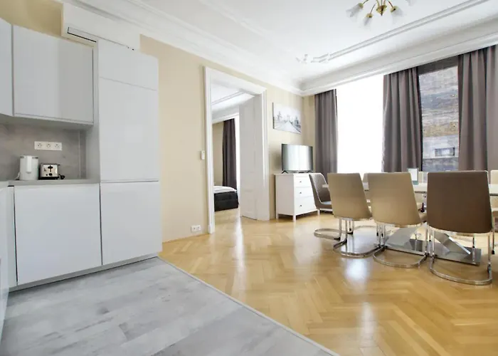 Premium By Hi5 - Ferenciek Tere - 3 Bdr
